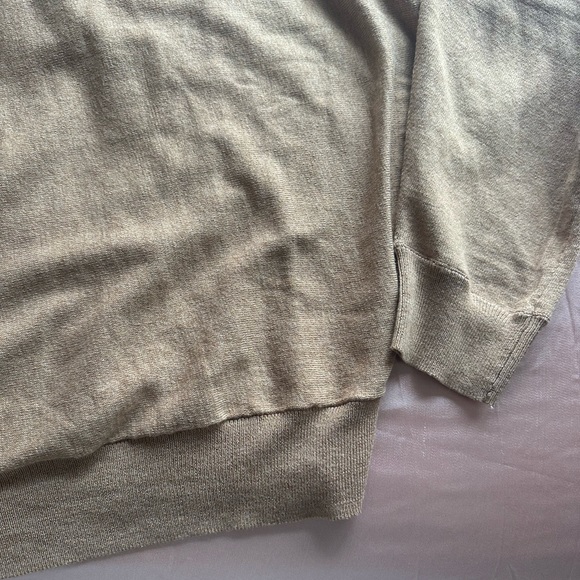 oversized fit neutral sweater - Picture 4 of 4